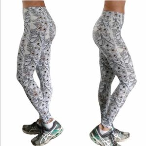 High Rise Tights Full Length Athletic Leggings Floral Print Medium